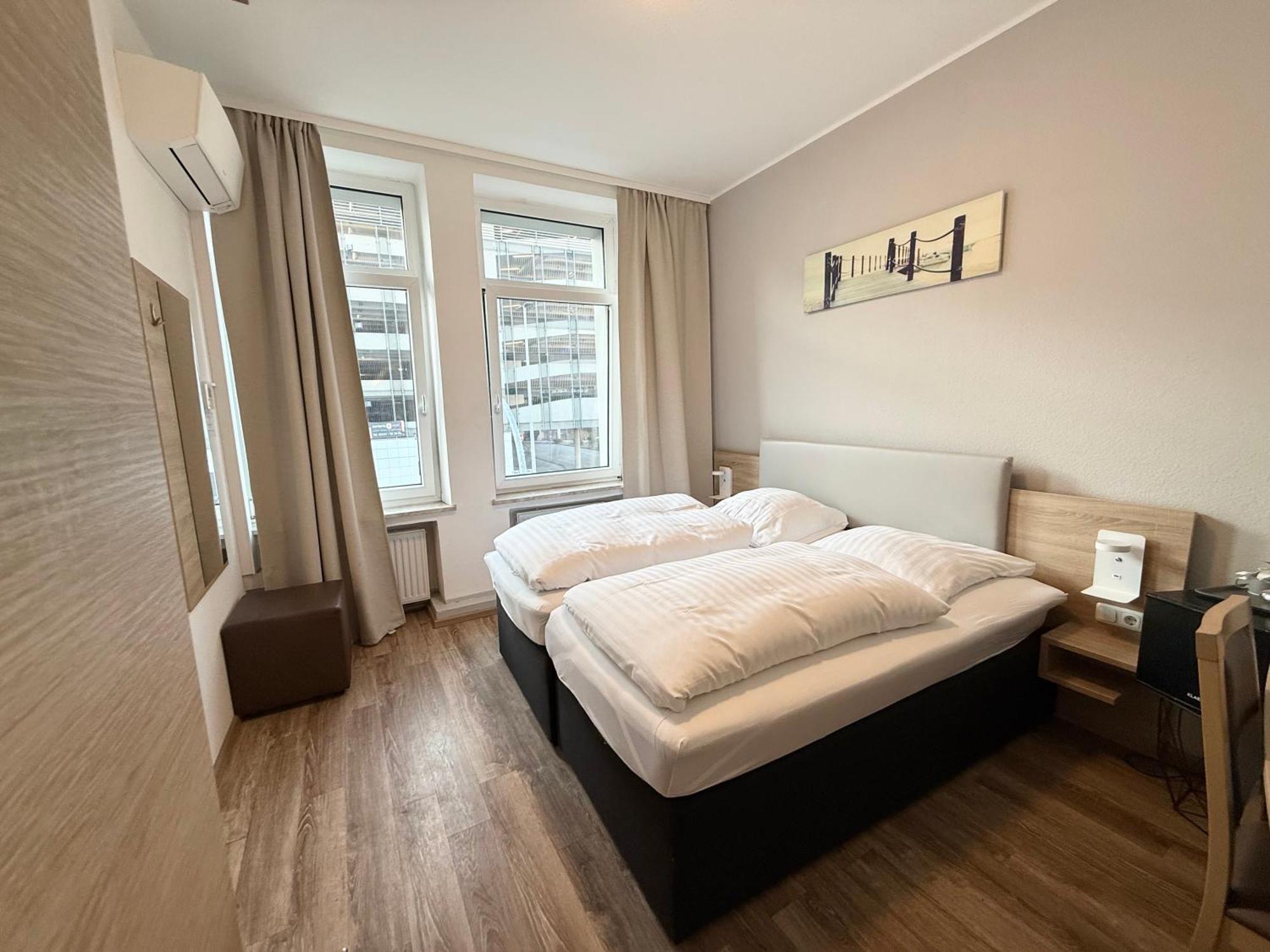 Central Hotel Duisburg Eksteriør bilde