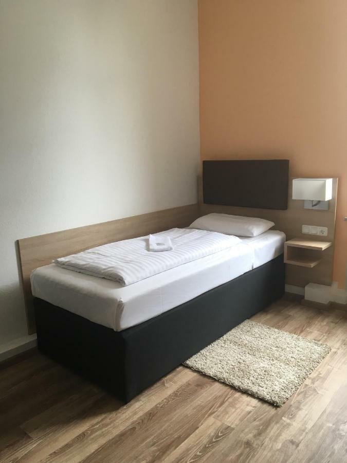 Central Hotel Duisburg Eksteriør bilde