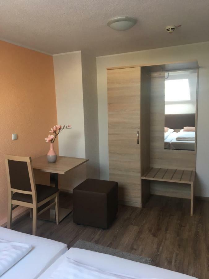Central Hotel Duisburg Eksteriør bilde